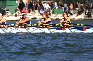 Stépahnie en JF4X (en 4 dans le bateau)